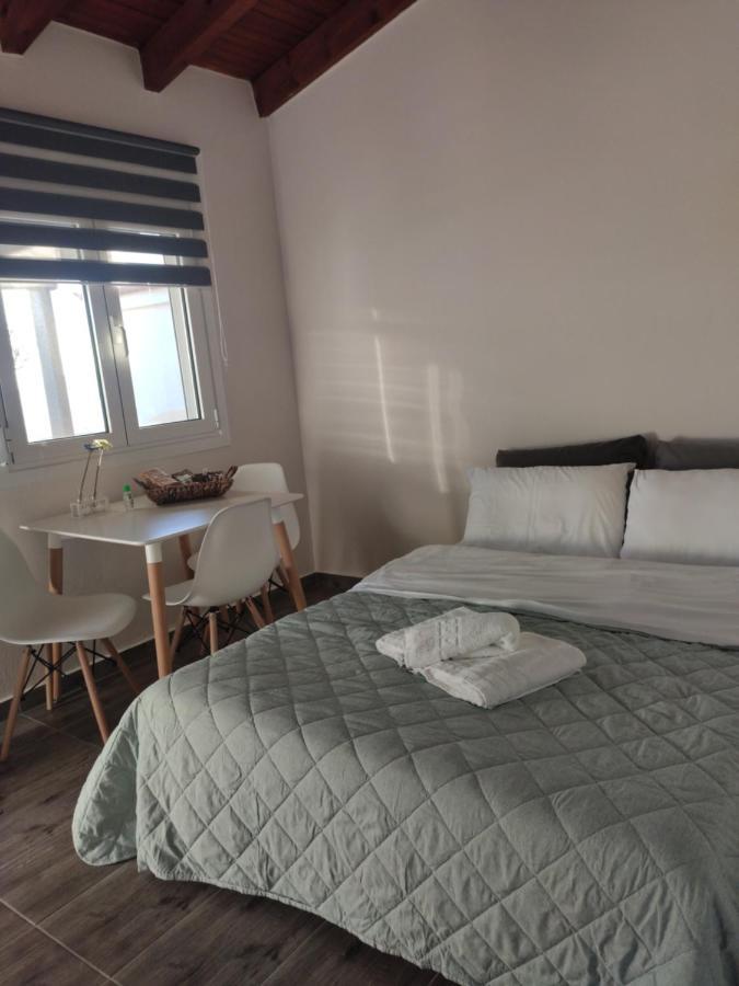 V&E'S Apartments Pigadhia  Екстер'єр фото