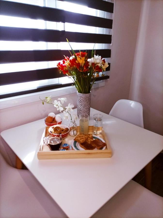 V&E'S Apartments Pigadhia  Екстер'єр фото