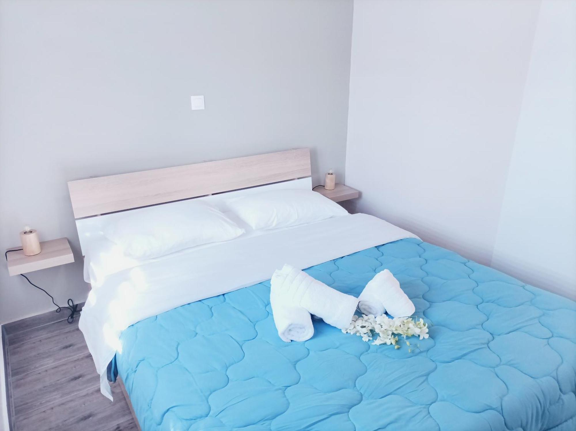 V&E'S Apartments Pigadhia  Екстер'єр фото